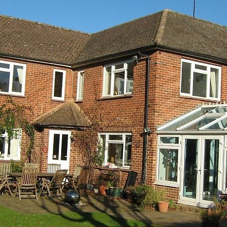 Savannah Bed And Breakfast Virginia Water Extérieur photo