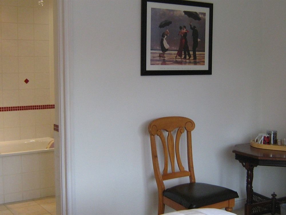 Savannah Bed And Breakfast Virginia Water Extérieur photo