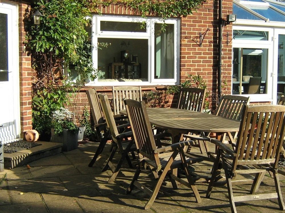 Savannah Bed And Breakfast Virginia Water Extérieur photo