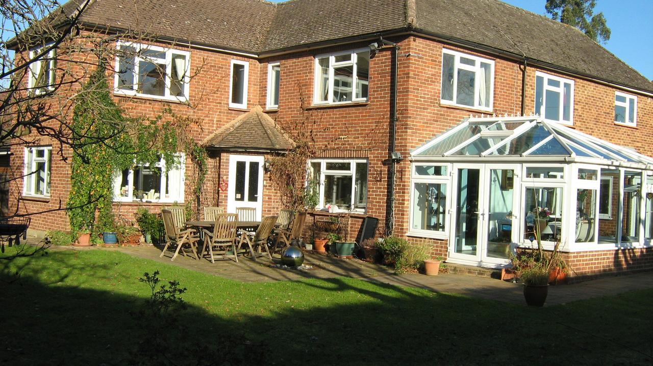 Savannah Bed And Breakfast Virginia Water Extérieur photo